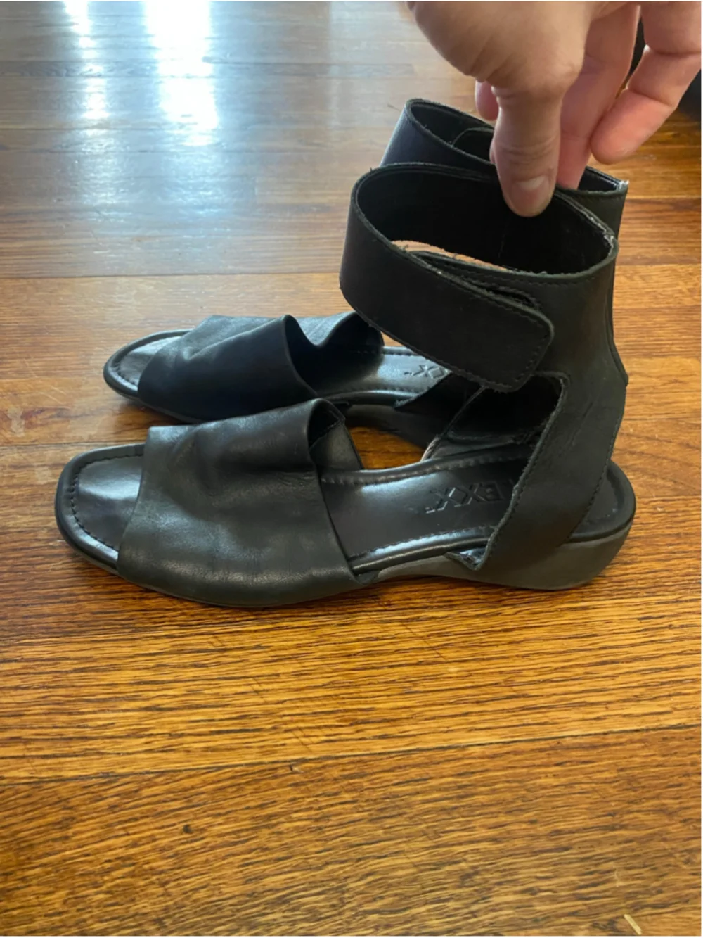 The Flexx Black Leather Ankle Strap Sandals Minimalist Modern Comfort Shoes US 8